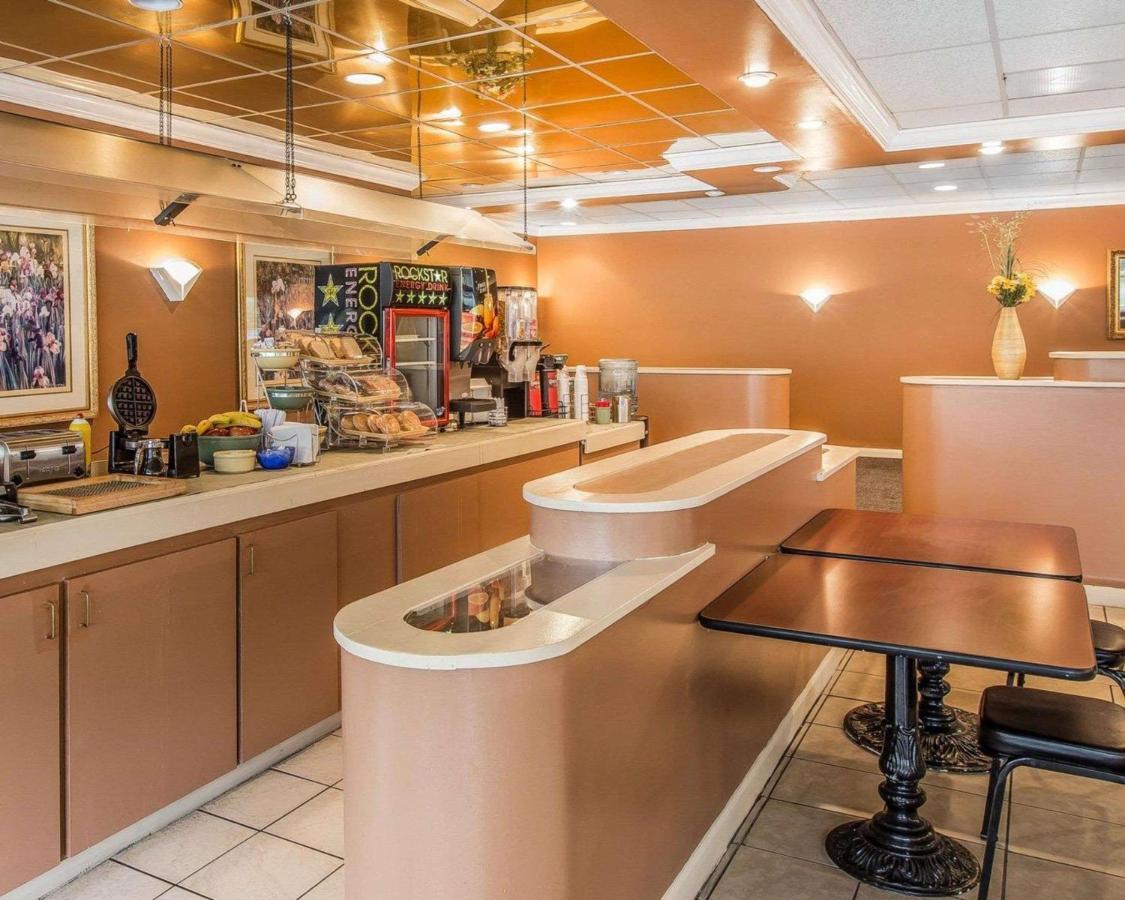Econo Lodge Douglas Luaran gambar